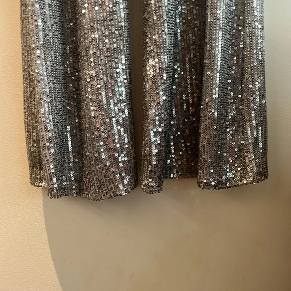 Sequined silver pants size USA size 4 - Picture 3 of 6